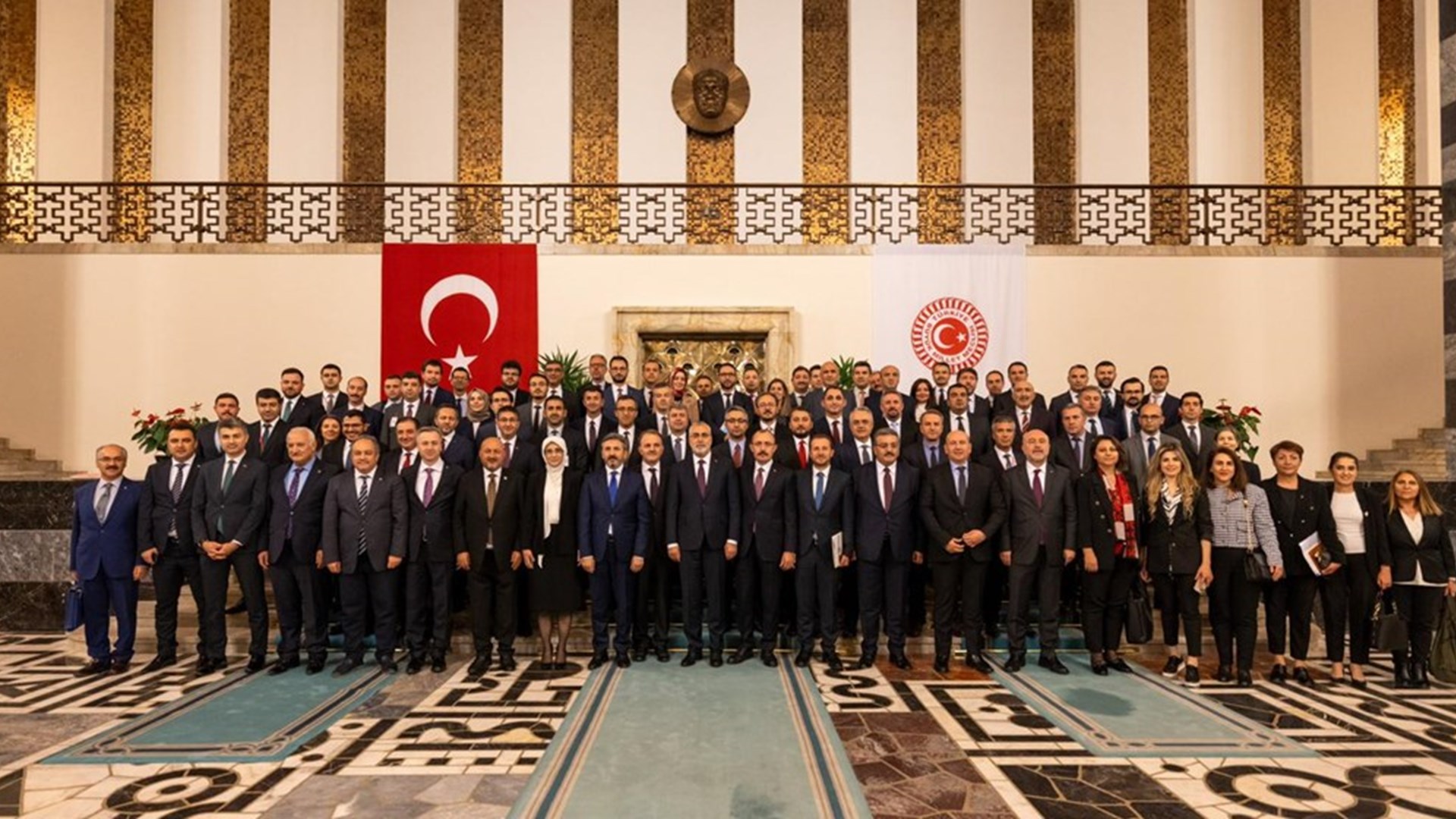 Çalışma ve Sosyal Güvenlik Bakanı Prof. Dr. Vedat Işıkhan, TBMM Plan ve Bütçe Komisyonunda, bakanlığın 2024 yılı bütçesinin sunumunu yaptı.