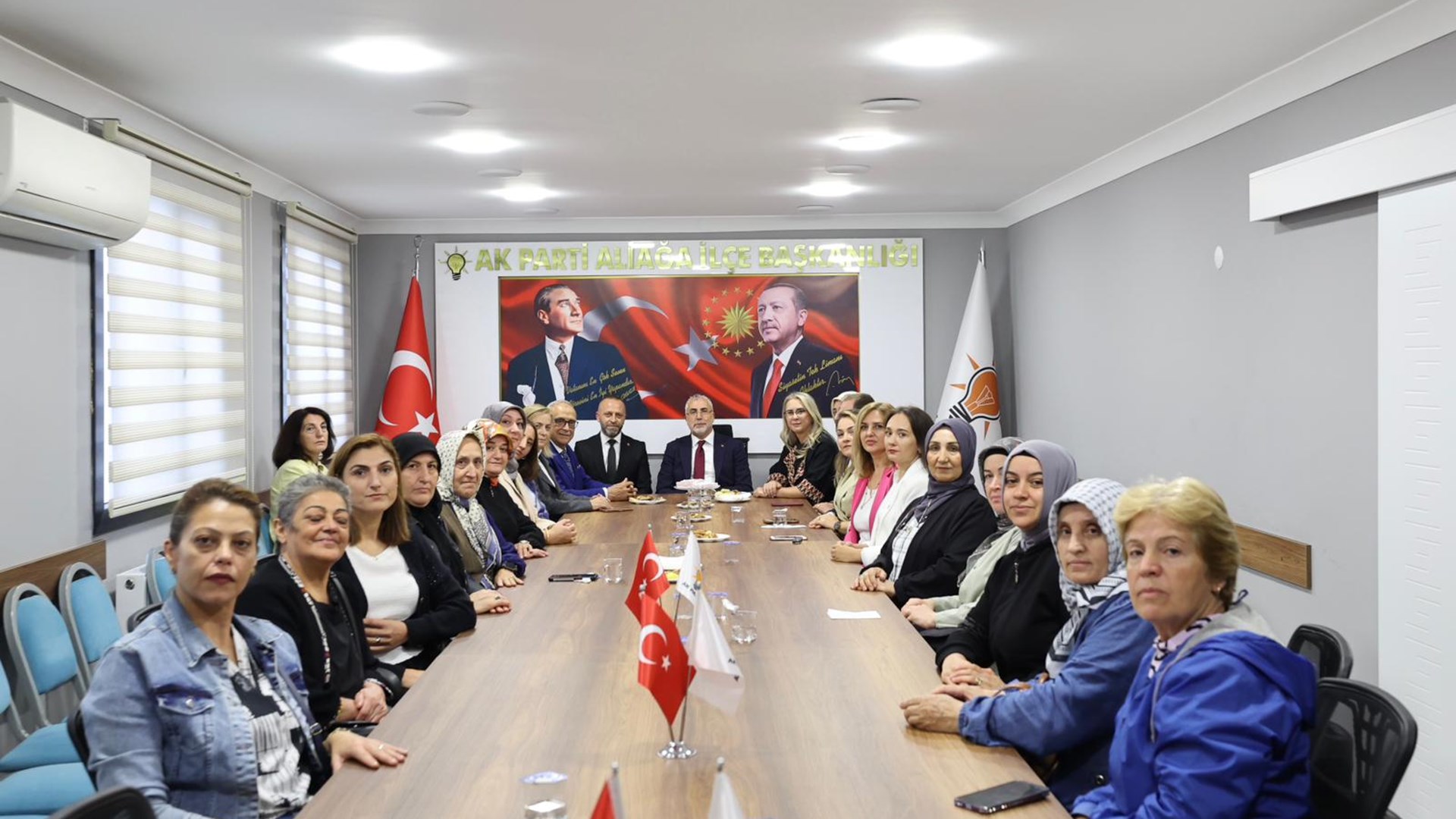 Bakan Işıkhan, İzmir’de Ziyaretlerde Bulundu