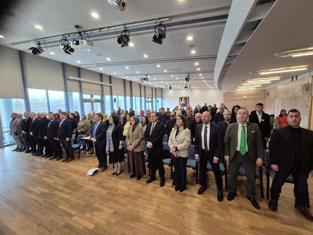 Nürnberg Çalışma ve Sosyal Güvenlik Ataşeliğimiz Vatandaş Bilgilendirme Toplantısına Katıldı