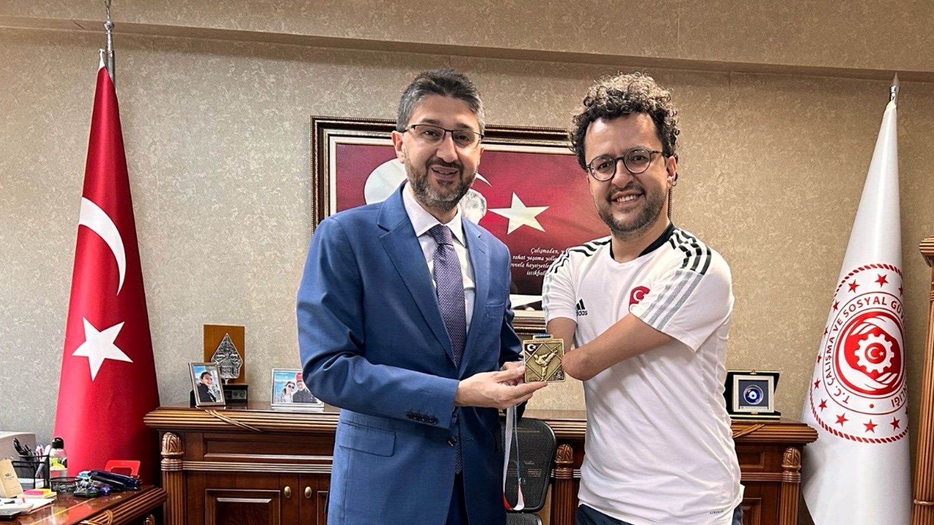 Employed at our Directorate General since 2012 and owner of 95 medals internationally and nationally in swimming, our national swimmer Hamit Demir achieved yet another success in the branch.