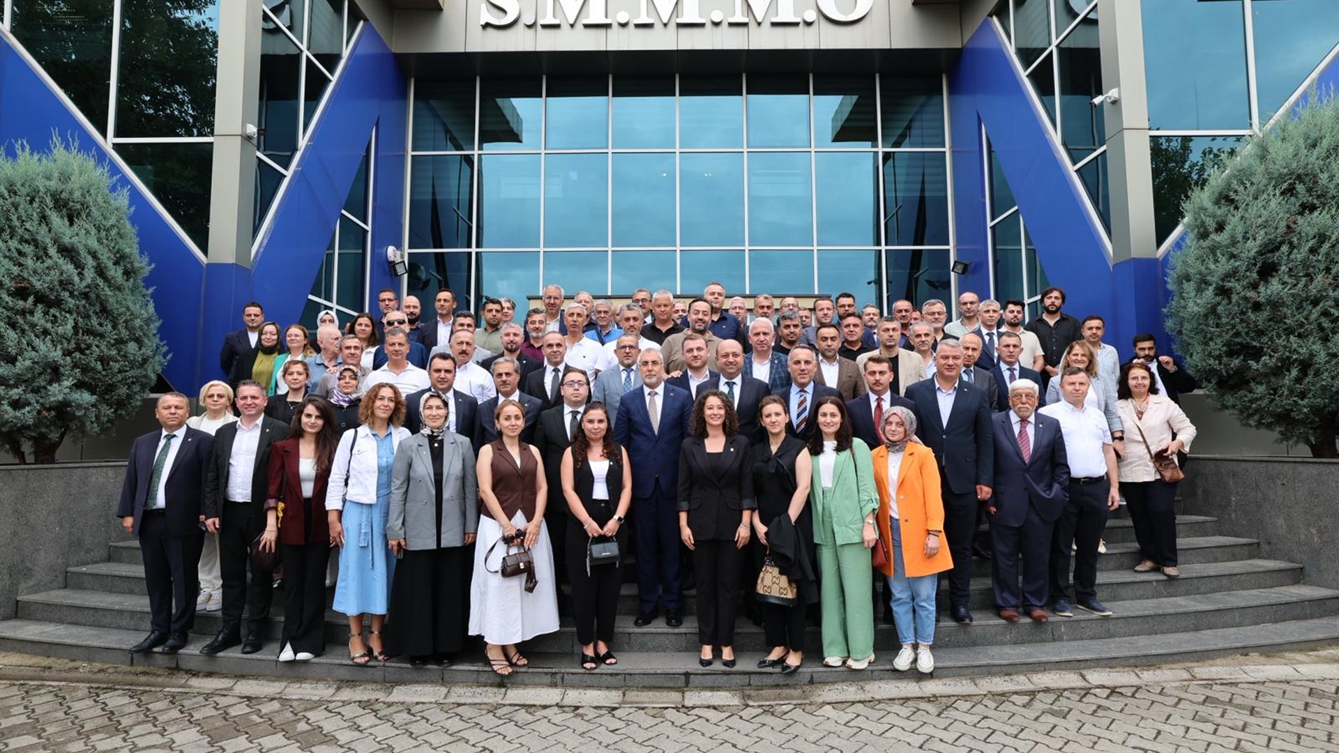 Bakan Işıkhan, Sakarya’da Ziyaretlerde Bulundu