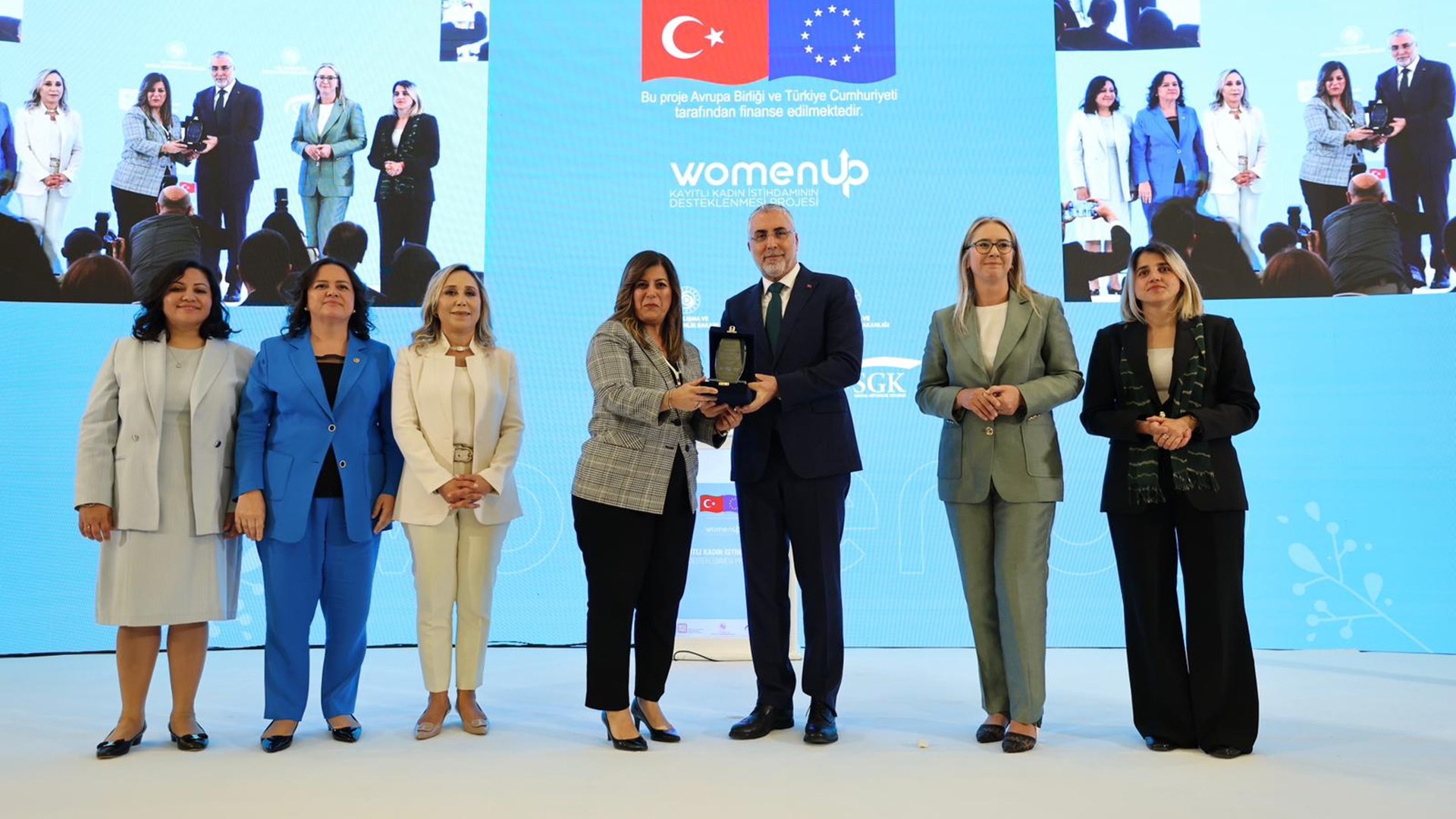 Bakan Işıkhan, Kayıtlı Kadın İstihdamının Desteklenmesi Projesi’nin Kapanış Konferansı’na Katıldı