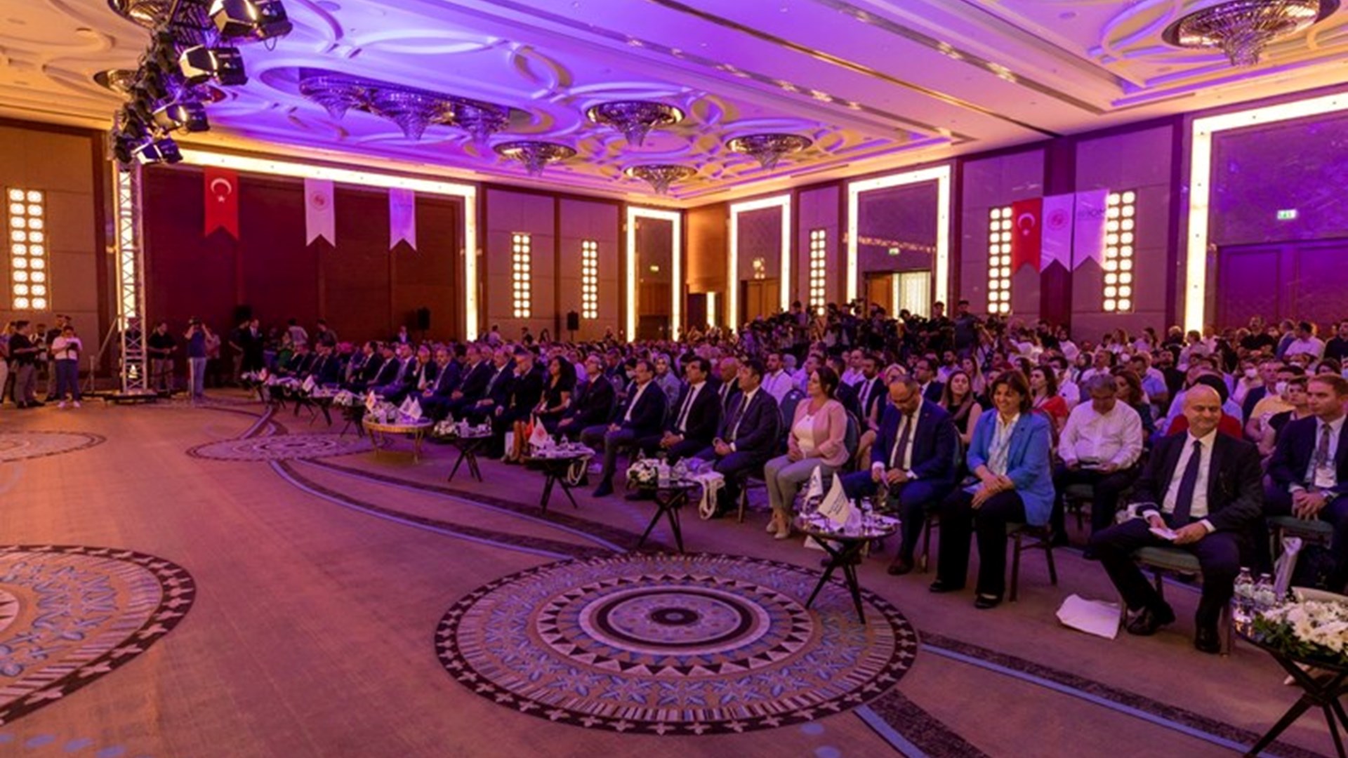 Çalışma ve Sosyal Güvenlik Bakanlığı üretim yapan işletmelerin daha verimli ve katma değerli üretim gerçekleştirmelerini ve ihracat odaklı istikrarlı büyümeye katkı sağlayacak nitelikli işgücünün istihdam edilmesini desteklemek amacıyla yeni bir istihdam modelini hayata geçirmiştir.