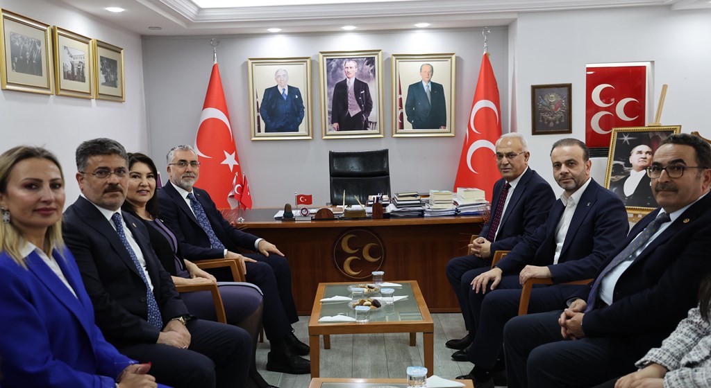 Bakan Işıkhan, Adana’da Ziyaretlerde Bulundu