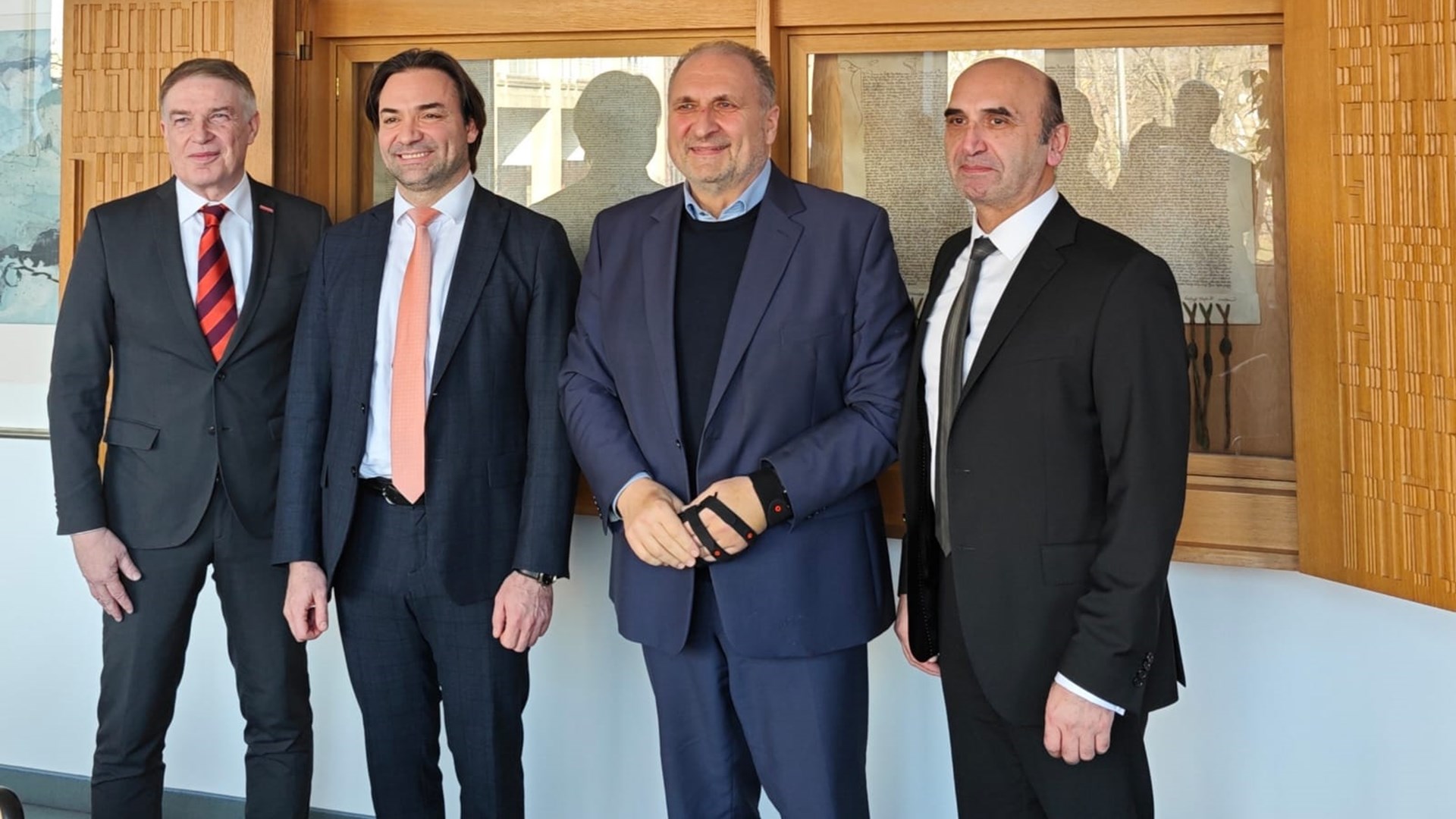 Turkish Labour and Social Security Attaché in Cologne visited H. Peter Wollseifer, President of the Cologne Chamber of Craftsmen and Dr Werdel, General Manager.
