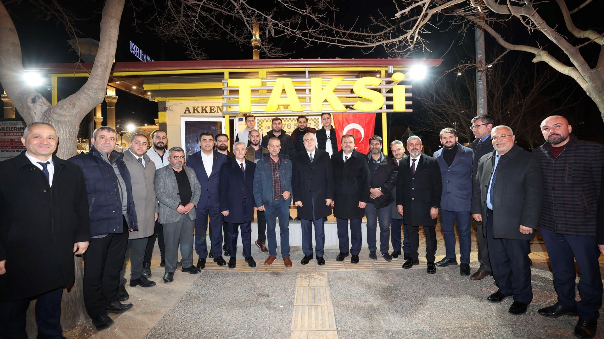 Bakan Işıkhan, Gaziantep'te İşçilerle Sahurda Bir Araya Geldi