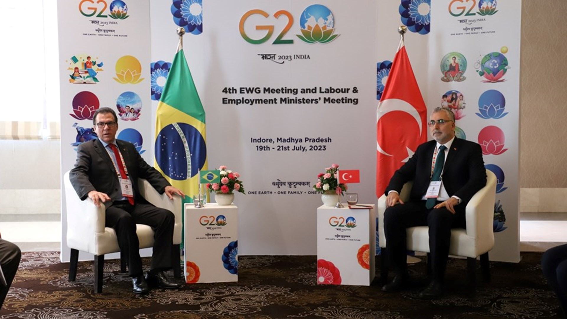 Minister of Labour and Social Security Vedat Işıkhan met with his counterparts from Indonesia, India, Brazil and the Netherlands in India, where G20 Labour and Employment Ministers’ Meeting was held.
