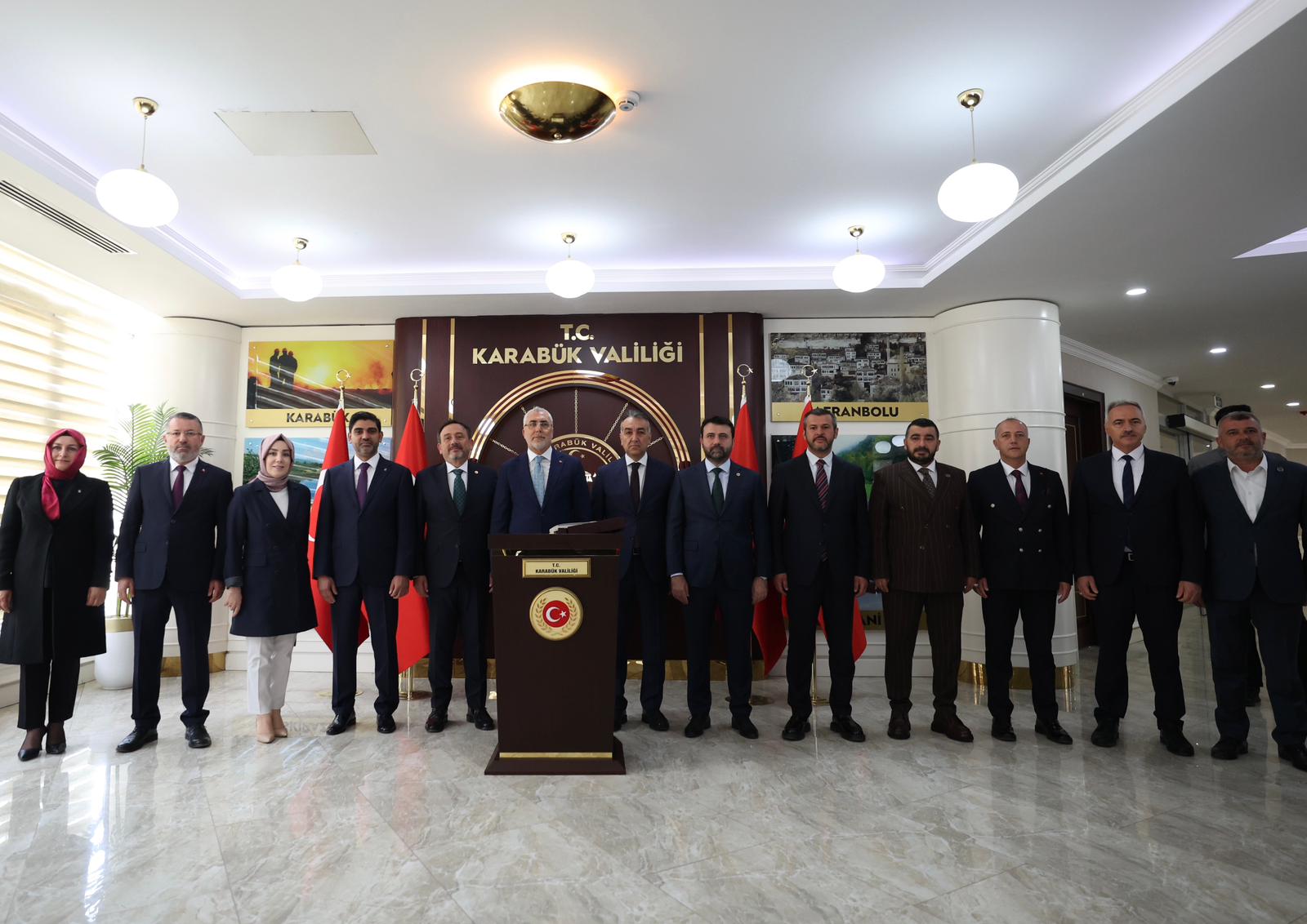 Bakan Işıkhan, Karabük’te Ziyaretlerde Bulundu