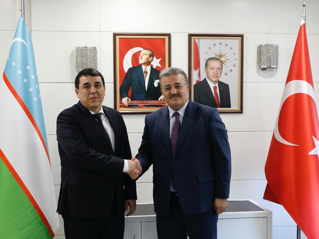 Deputy Minister Mr. ÖZÇELİK Met Mr. MURATOV, the Deputy Minister of Employment and Poverty Reduction of the Republic of Uzbekistan