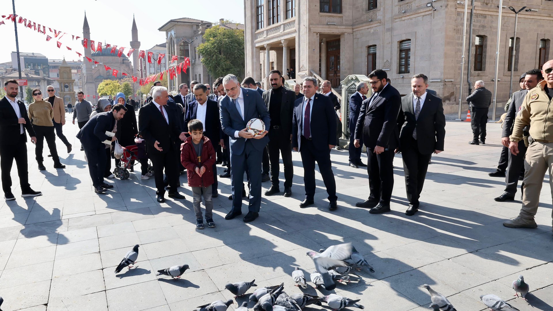 Bakan Işıkhan, Aksaray’da Ziyaretlerde Bulundu