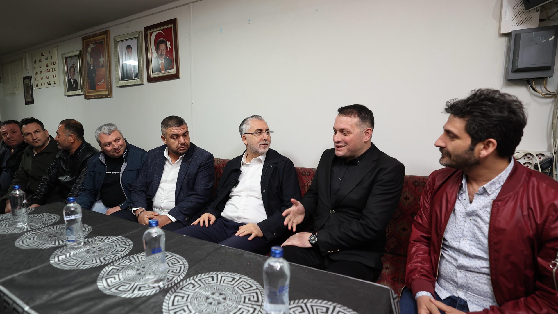 Bakan Işıkhan, 1 Mayıs Emek ve Dayanışma Günü’nü İşçilerle Birlikte Kutladı