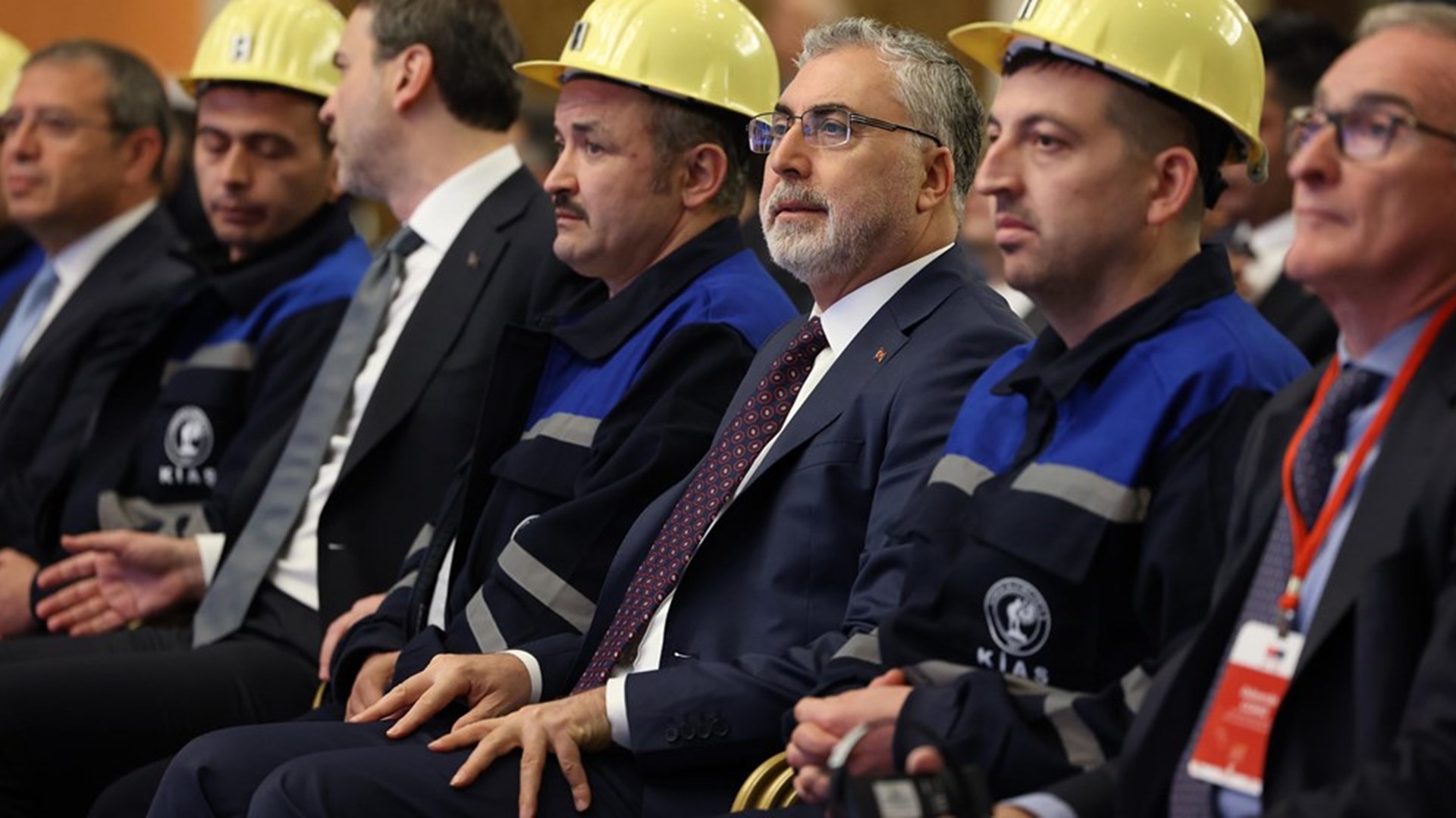 Çalışma ve Sosyal Güvenlik Bakanı Prof. Dr. Vedat Işıkhan, Madencilik Sektöründe İş Sağlığı ve Güvenliğinin Geliştirilmesi Projesi’nin (MİSGEP) kapanış toplantısına iştirak etti.