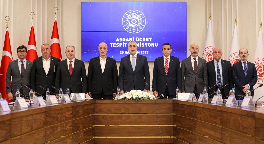 2023 Yılı İkinci Altı Ay İçin Yeni Asgari Ücret 11 Bin 402 TL Olarak Belirlendi