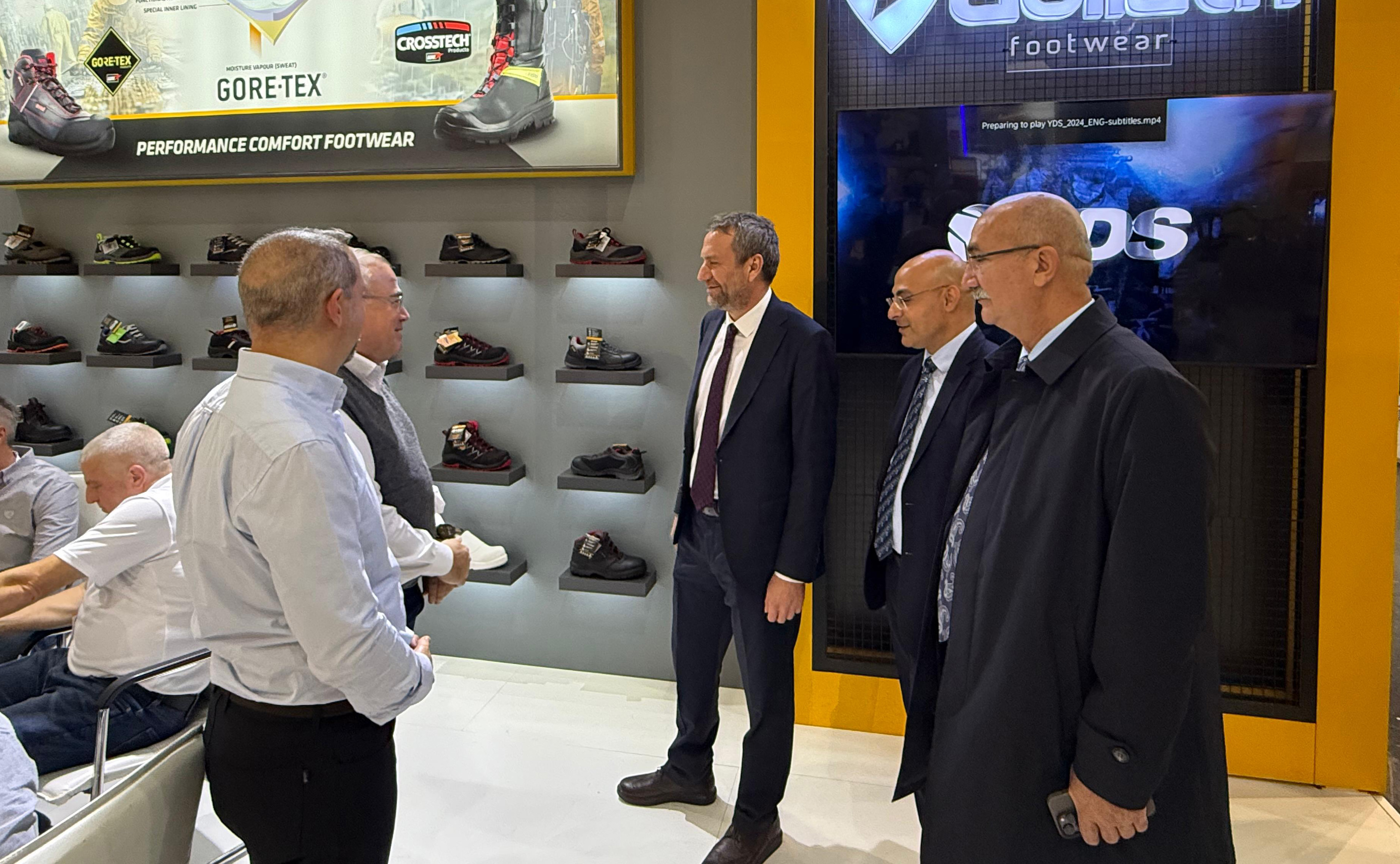 İş sağlığı ve güvenliği alanında dünyanın en büyük ve en önemli organizasyonlarından olan A+A Uluslararası İş Sağlığı ve Güvenliği Fuarı ve Kongresi’ne katıldık.