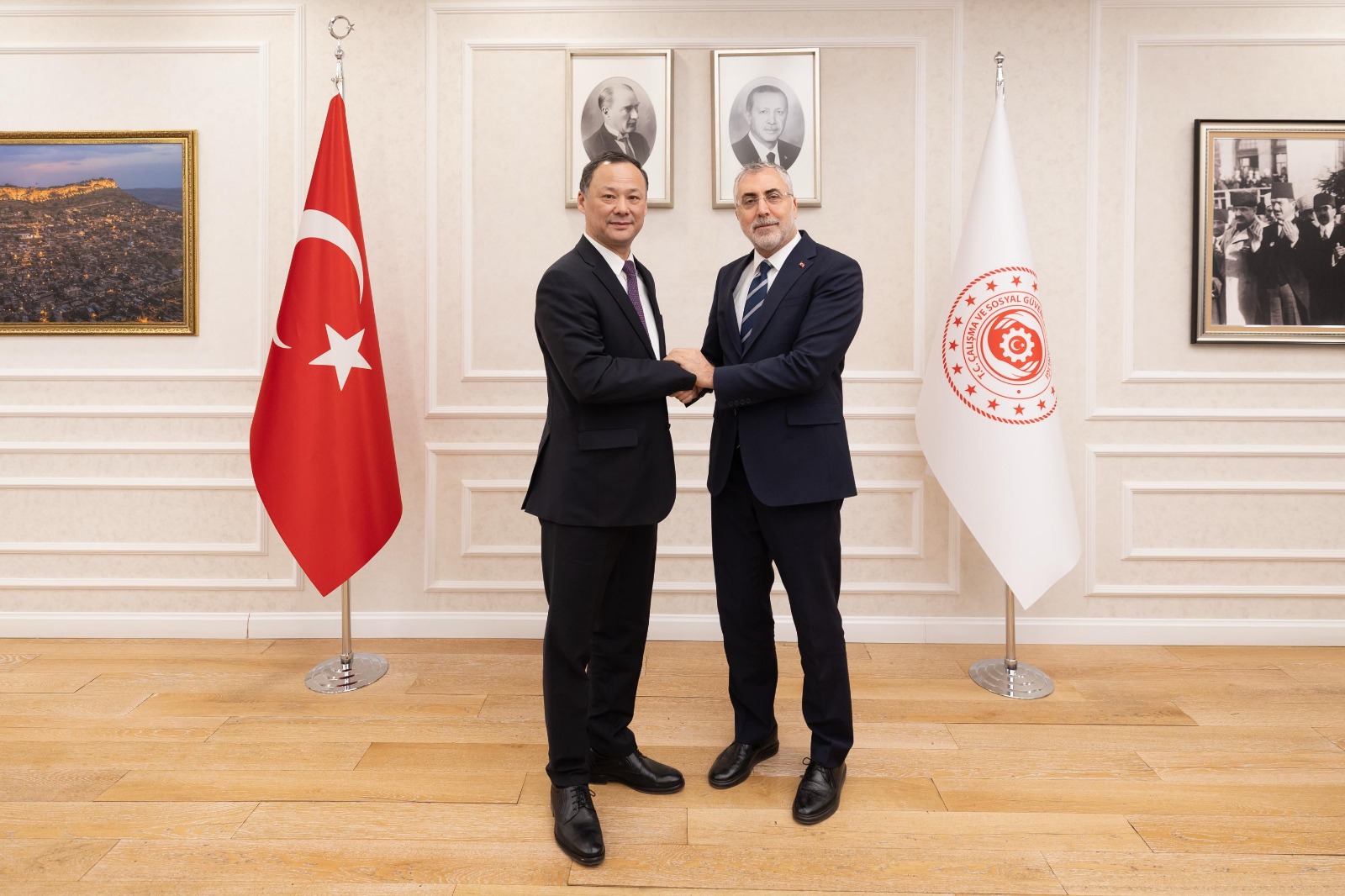 During the friendly and productive meetings, the Ministries of the four countries were consulted on issues that could contribute to the development of co-operation and the relations between our countries.