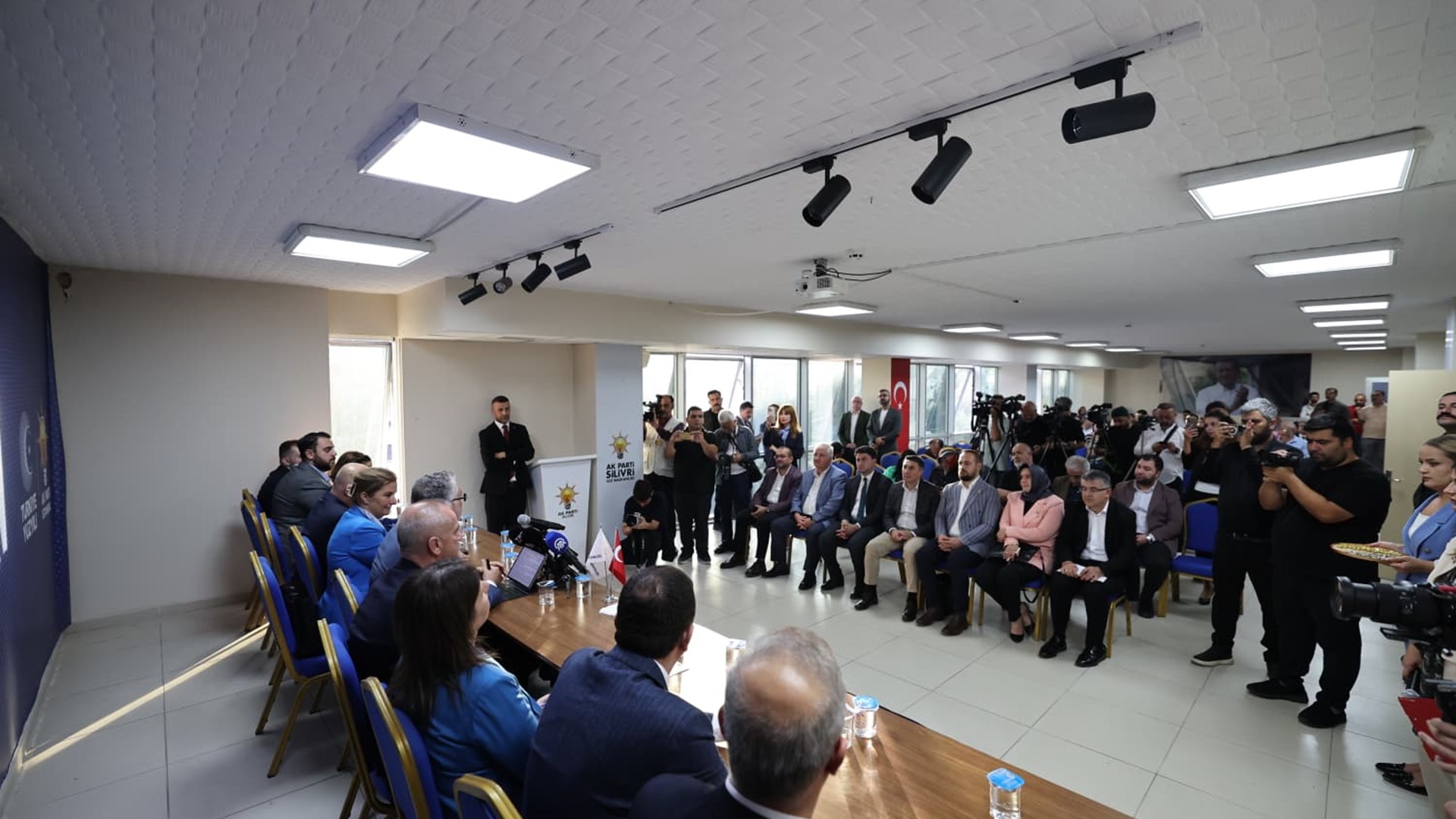 Bakan Işıkhan, İstanbul Silivri’de Ziyaretlerde Bulundu