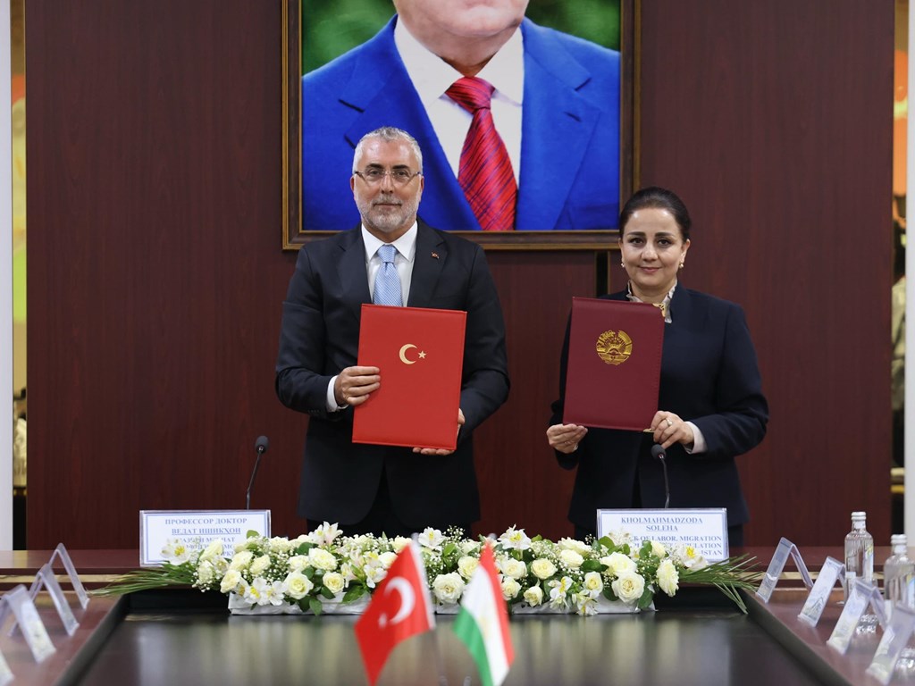 Minister Işıkhan held talks in Tajikistan