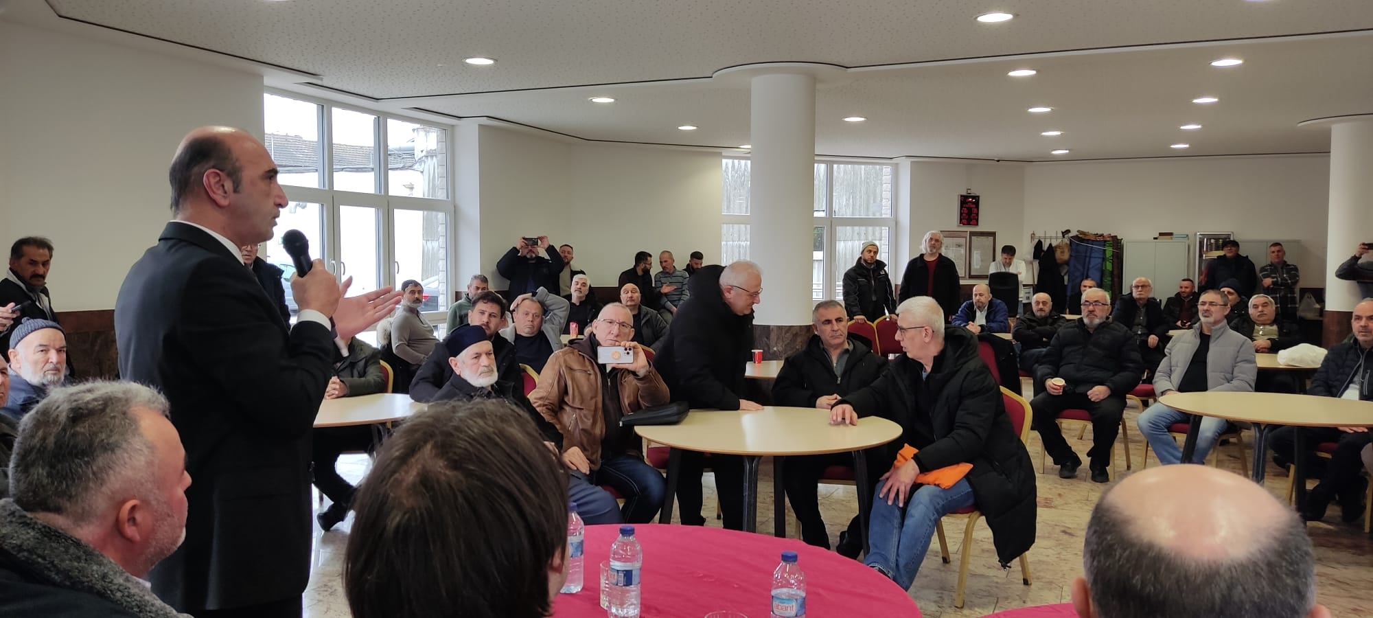 Köln Ataşeliğimiz 7 Şubat 2025 ve 13 Şubat 2025 tarihlerinde vatandaş bilgilendirme toplantıları gerçekleştirmiştir.