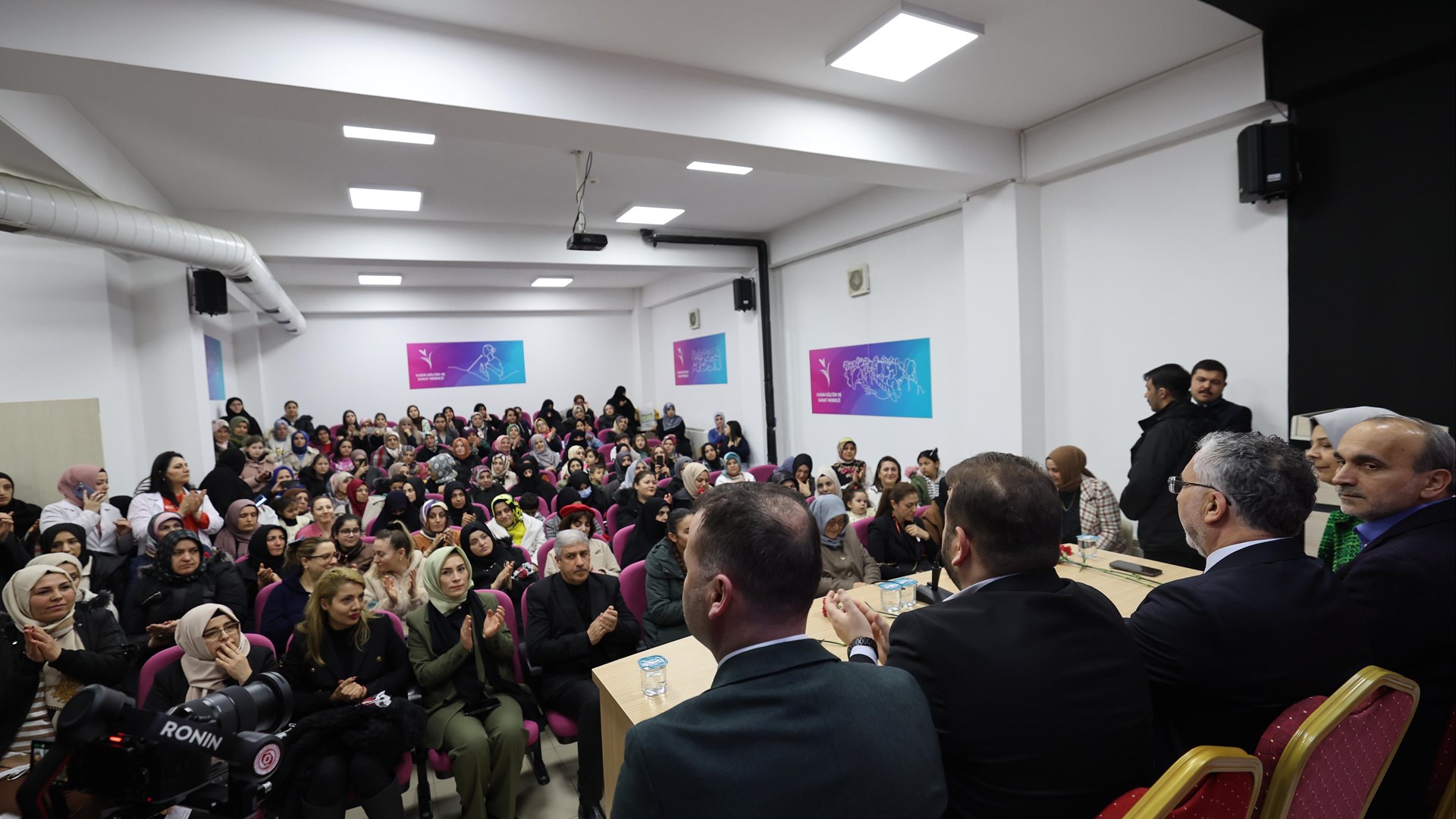 Bakan Işıkhan, İstanbul’da Ziyaretlerde Bulundu