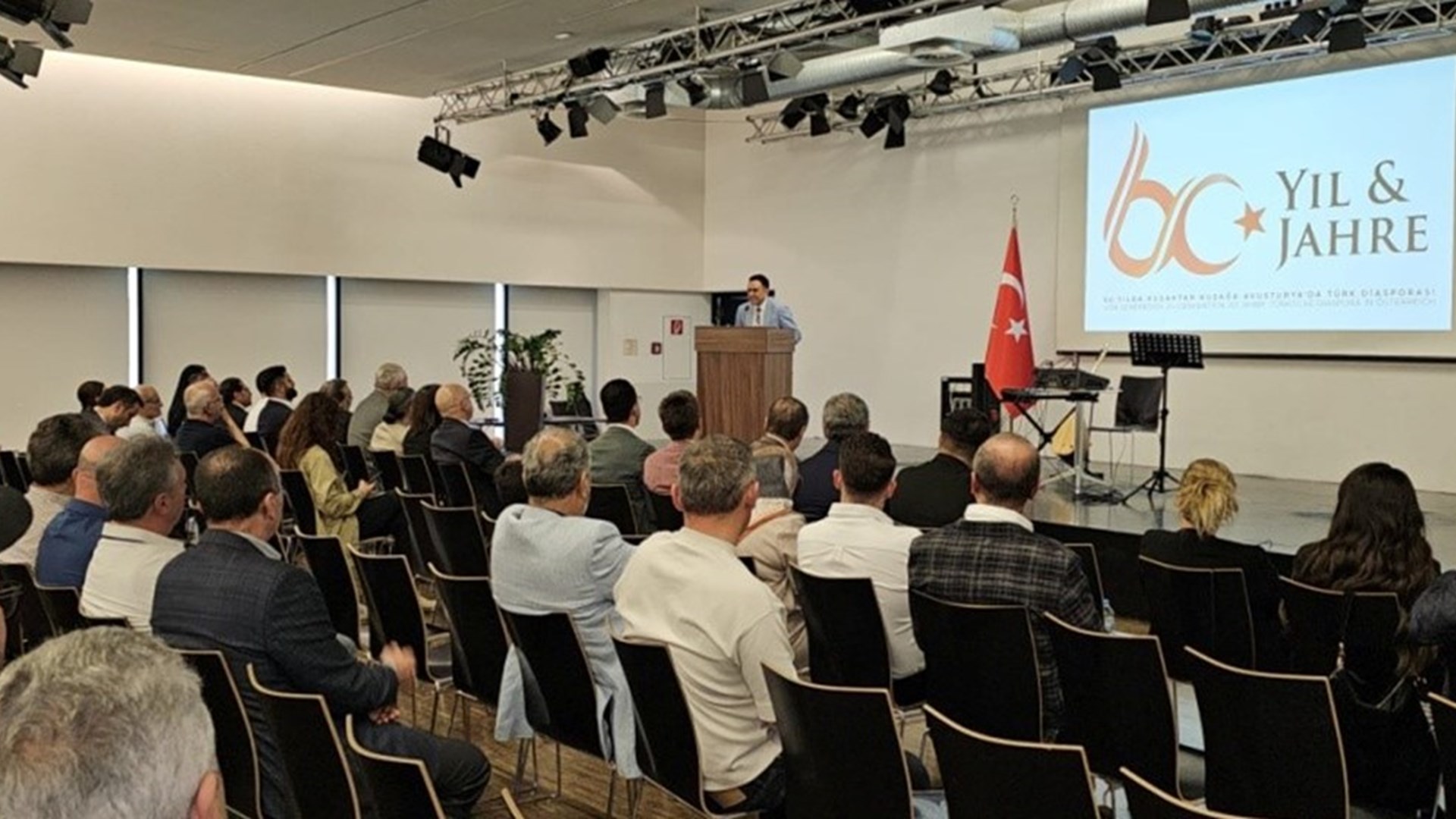 In collaboration with the Office of the Labour and Social Security Attaché in Salzburg, the Consulate General of Salzburg and Turkish Associations active in the region, a commemoration ceremony was held on 11 May 2024 to mark the 60th anniversary of the Labour Force Agreement, which was signed between Türkiye and Austria on 15 May 1964.