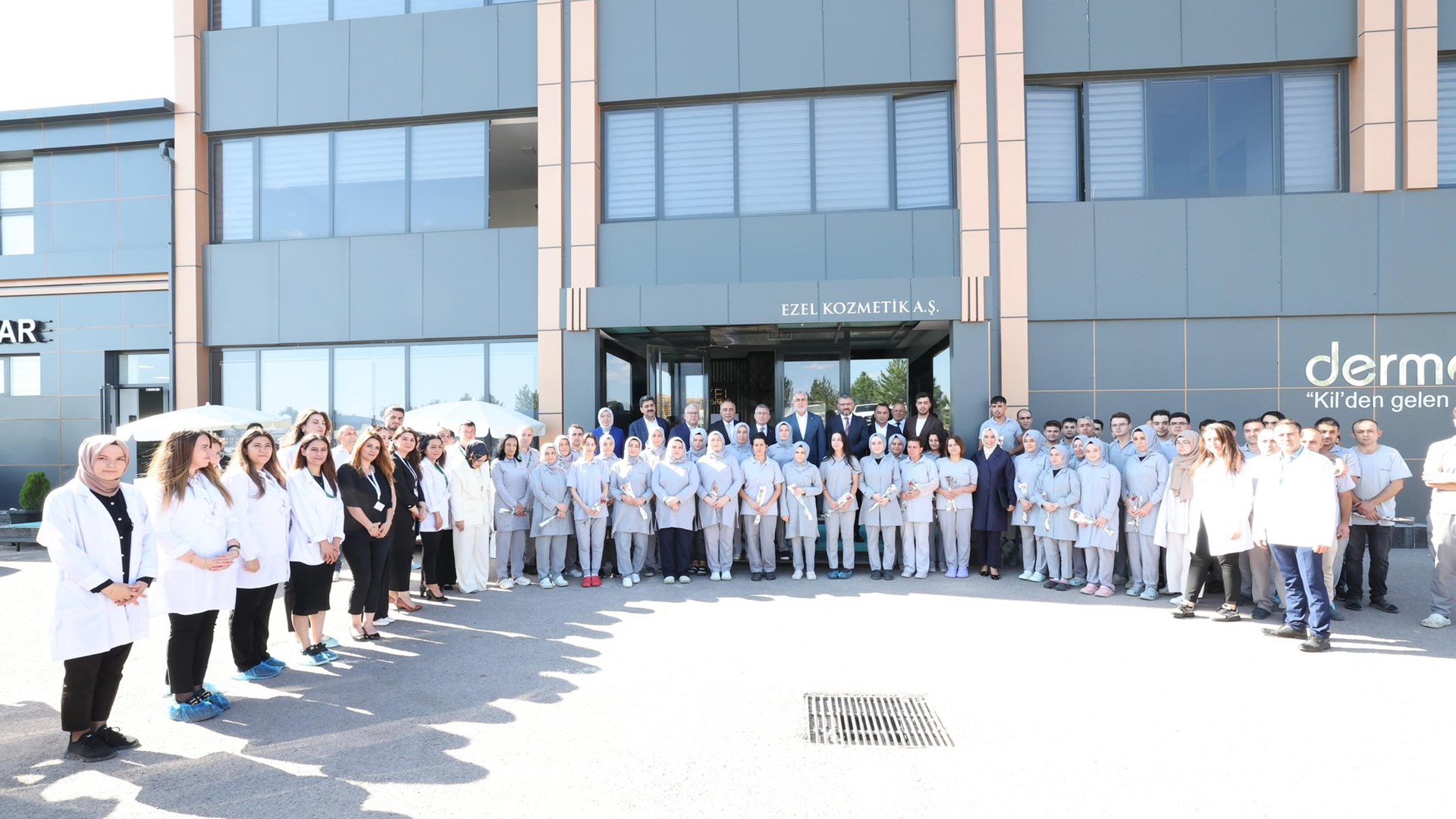 Bakan Işıkhan, Sivas’ta Ziyaretlerde Bulundu