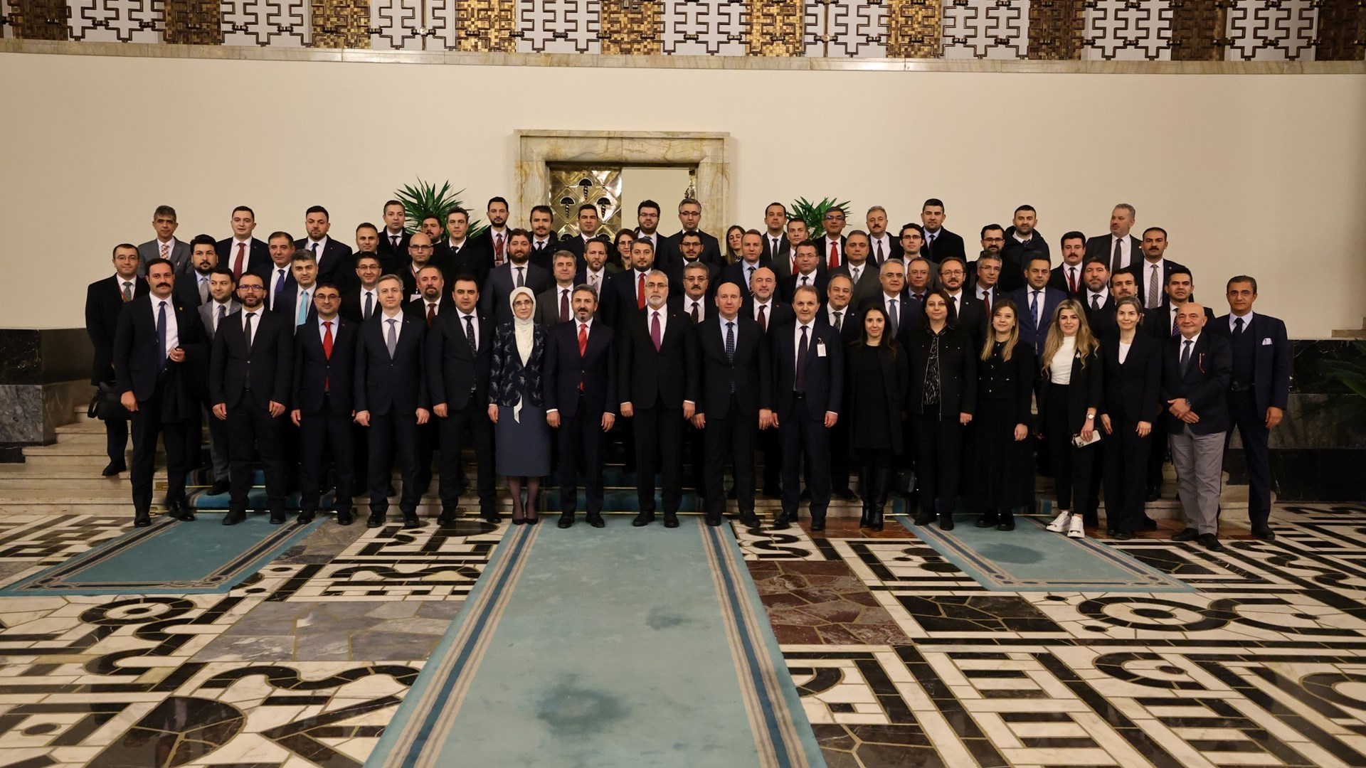 Çalışma ve Sosyal Güvenlik Bakanı Prof. Dr. Vedat Işıkhan, TBMM Genel Kurulunda, Bakanlığın 2024 yılı bütçesi üzerinde konuşma yaptı.