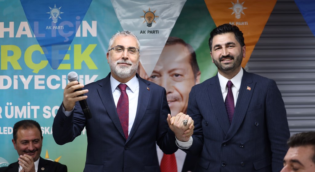 Çalışma ve Sosyal Güvenlik Bakanı Prof. Dr. Vedat Işıkhan, çeşitli temaslarda bulunmak ve programlara katılmak üzere Tokat, Amasya ve Çorum illerini ziyaret etti.