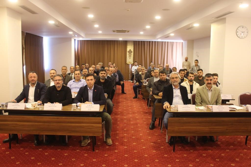 Within the framework of the National Program to Combat Child Labor carried out by the General Directorate of Labor of the Ministry of Labor and Social Security, activities are carried out with various institutions and organizations in order to improve the living conditions of seasonal agricultural workers and their families, facilitate access to public services and prevent child labor in seasonal agriculture.