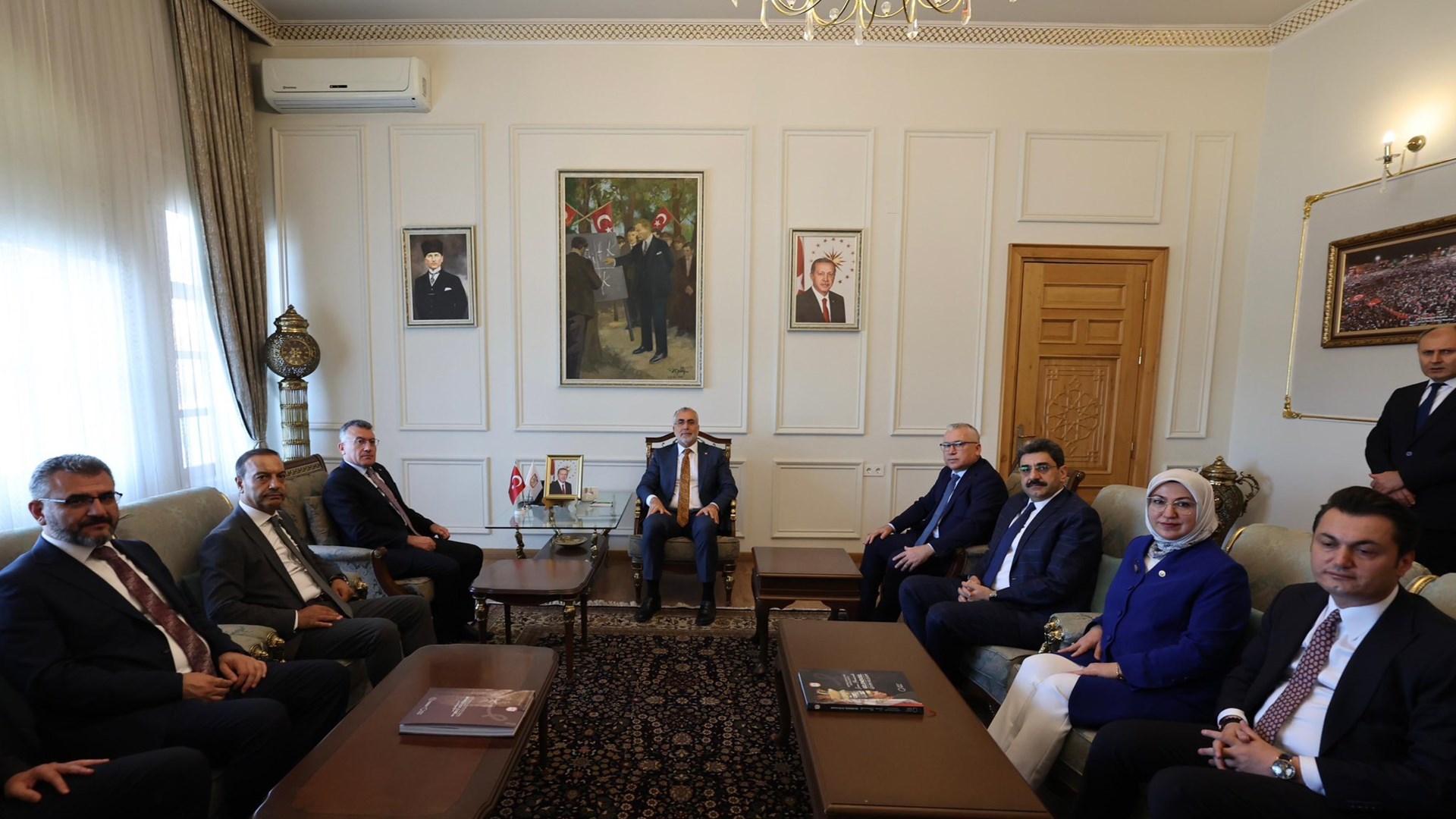 Bakan Işıkhan, Sivas’ta Ziyaretlerde Bulundu