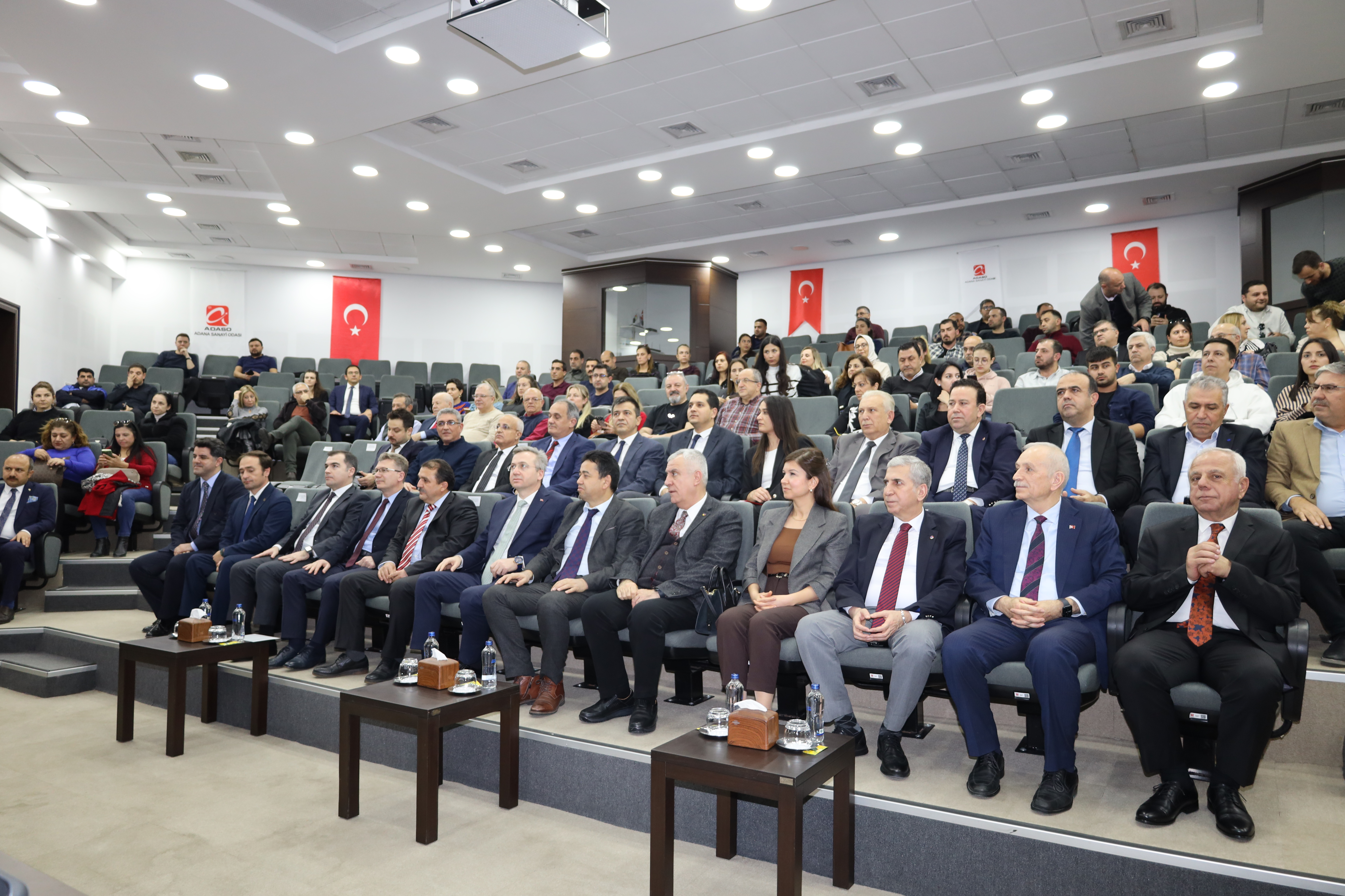 Rehberlik ve Teftiş Başkanlığı tarafından, Adana Sanayi Odası (ADASO) ev sahipliğinde “İş Teftiş Faaliyetleri Hakkında Farkındalık Artırmaya Yönelik Bilgilendirme Toplantısı” düzenlendi. 