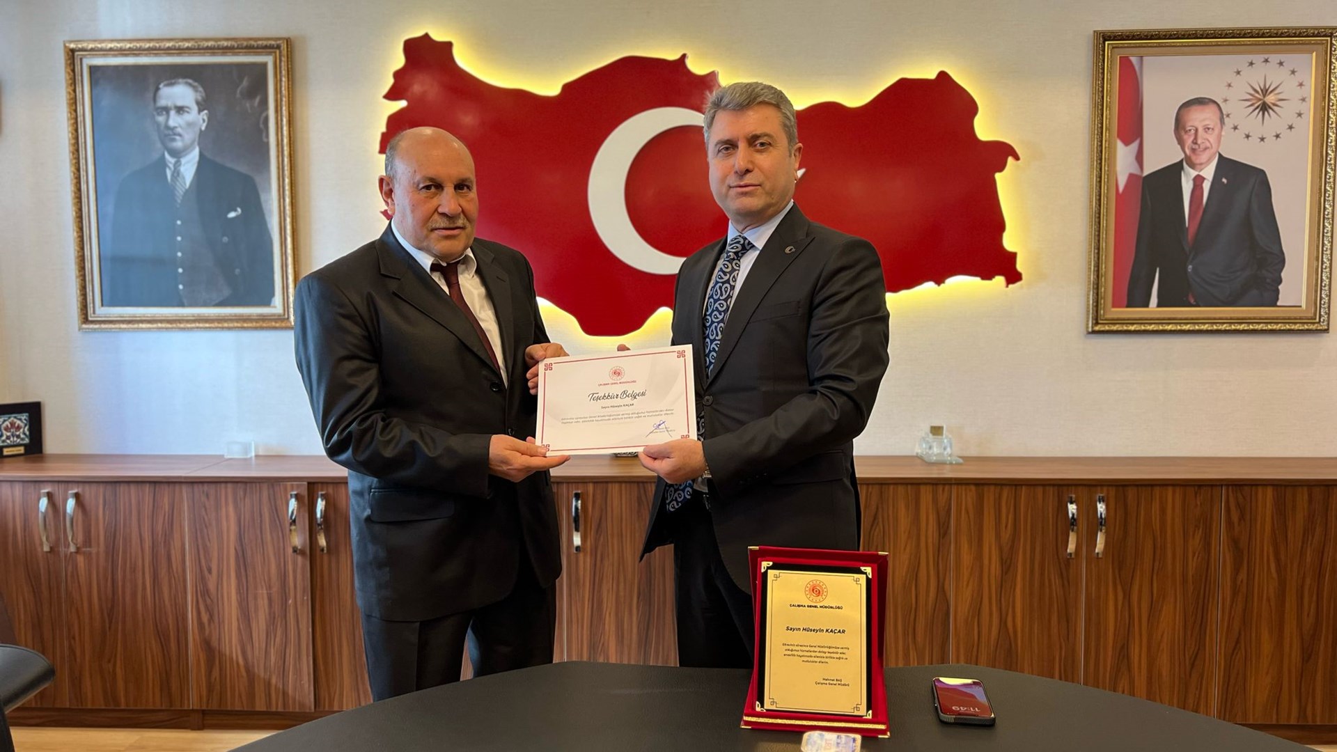 Genel Müdürlüğümüzde emekli olan personellere Teşekkür Plaketi verildi.