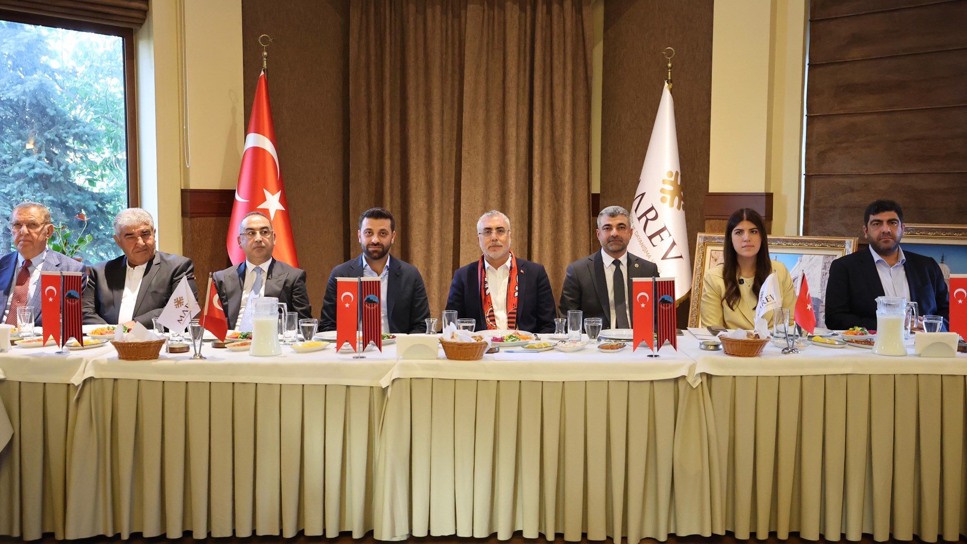 Bakan Işıkhan, “Mardinspor Destek ve Dayanışma Gecesi” Programına Katıldı