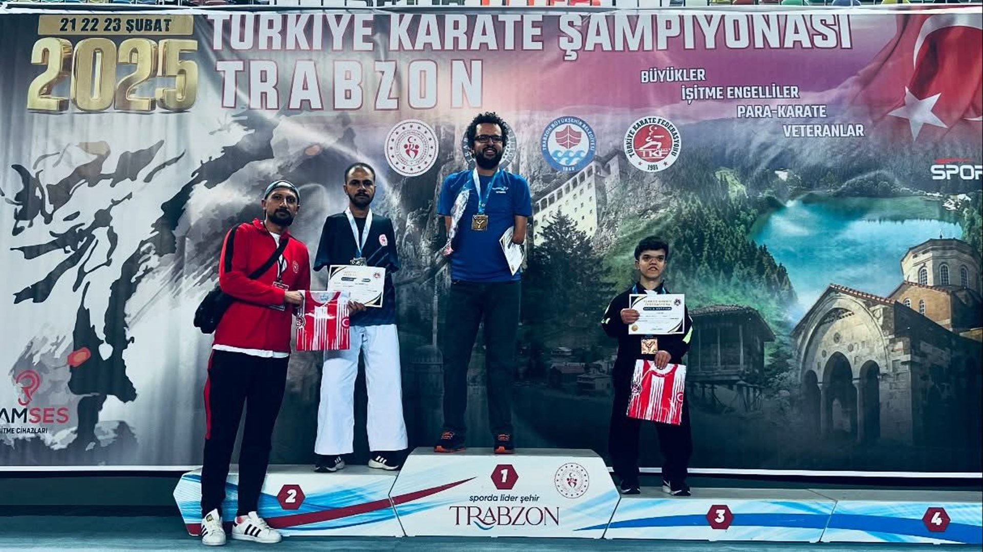 Employed at our Directorate General since 2012 and owner of 95 medals internationally and nationally in swimming, our national swimmer Hamit Demir achieved yet another success in the branch.